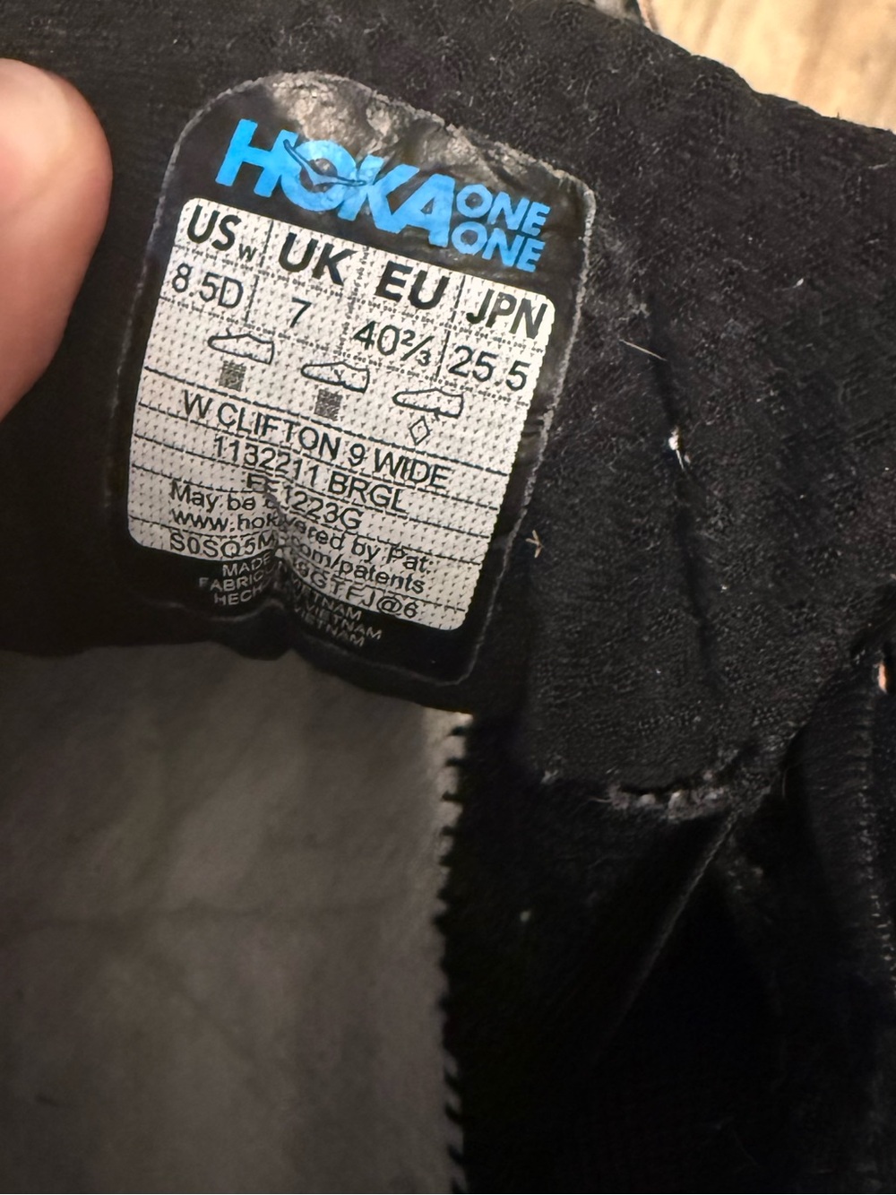 Hoka Women's Clifton 9 Sneakers - Picture 7 of 7